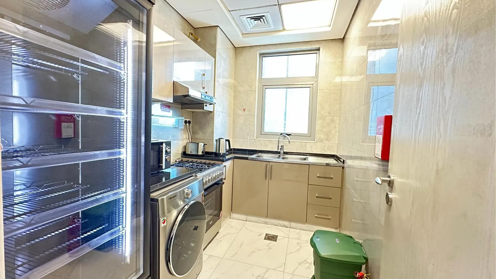 Alphatel Hostel - Dubai World Trade Centre